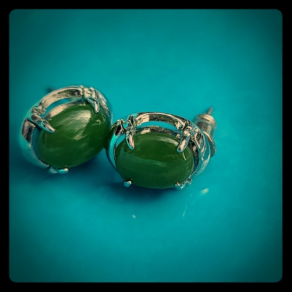 Jade Oval Stud Earrings